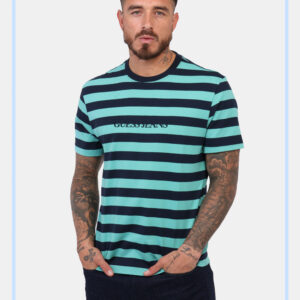 T-shirt Guess Blu taglia L - L’articolo appartiene al campionario esclusivo di stagione: pezzo unico.Cod. art. M4YI84K9XF1 G