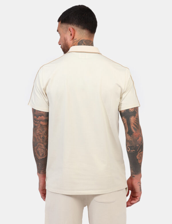 Polo Guess Panna taglia L - L’articolo appartiene al campionario esclusivo di stagione: pezzo unico.Cod. art. M4YP40KARS0 GS