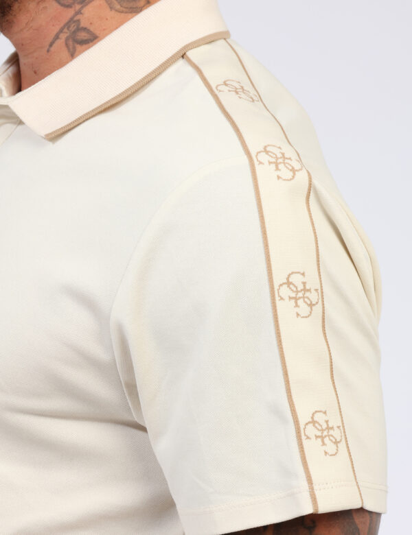 Polo Guess Panna taglia L - L’articolo appartiene al campionario esclusivo di stagione: pezzo unico.Cod. art. M4YP40KARS0 GS
