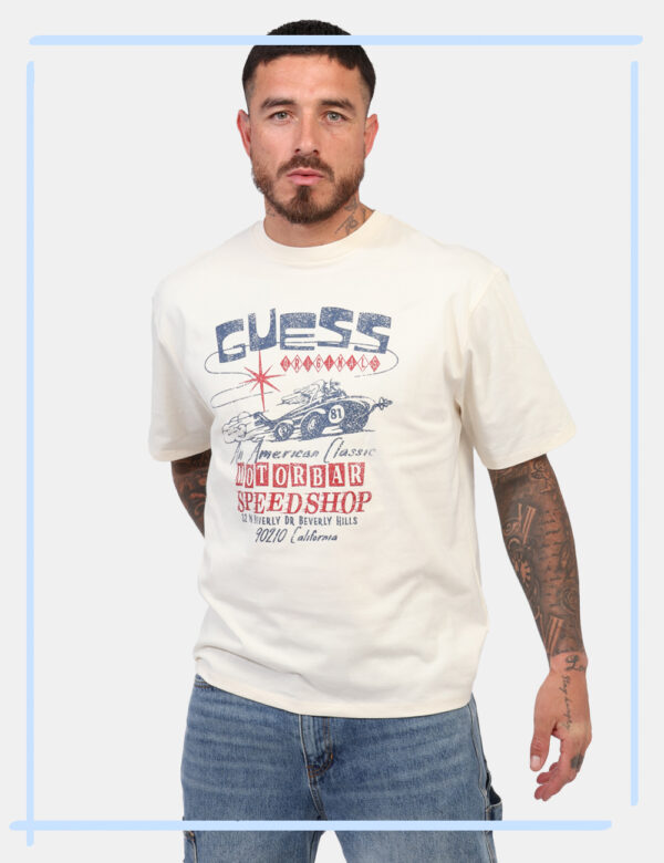 T-shirt Guess Panna taglia L - L’articolo appartiene al campionario esclusivo di stagione: pezzo unico.Cod. art. M5GI65K8FQ4