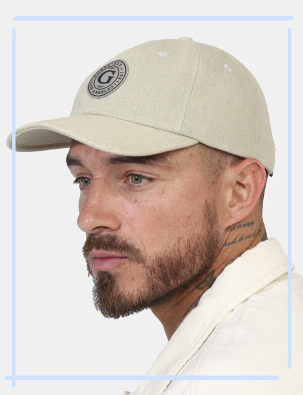Cappello Guess Jeans taglia U - L’articolo appartiene al campionario esclusivo di stagione: pezzo unico.Cod. art. M5RZ10D5LV