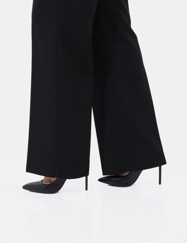 Pantaloni Sandro Ferrone Nero - Cod. artS23YBEBAONE 2SVVi ricordiamo che tutti i nostri articoli sono originali.