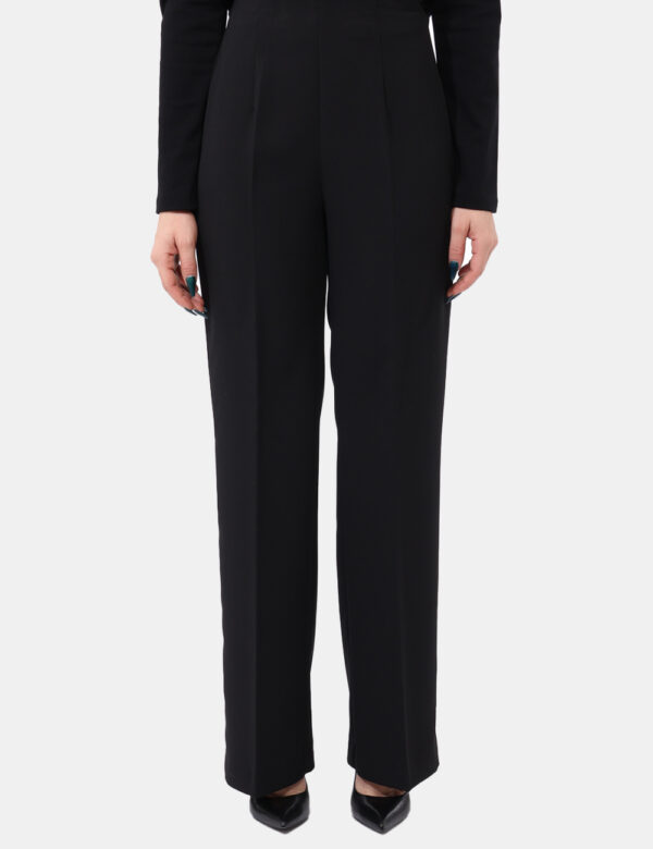 Pantaloni Sandro Ferrone Nero - Cod. artS23YBEBAONE 2SVVi ricordiamo che tutti i nostri articoli sono originali.