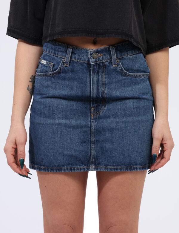 Gonna Guess Jeans taglia 27 - L’articolo appartiene al campionario esclusivo di stagione: pezzo unico.Cod. art. W5GD0SD5O12