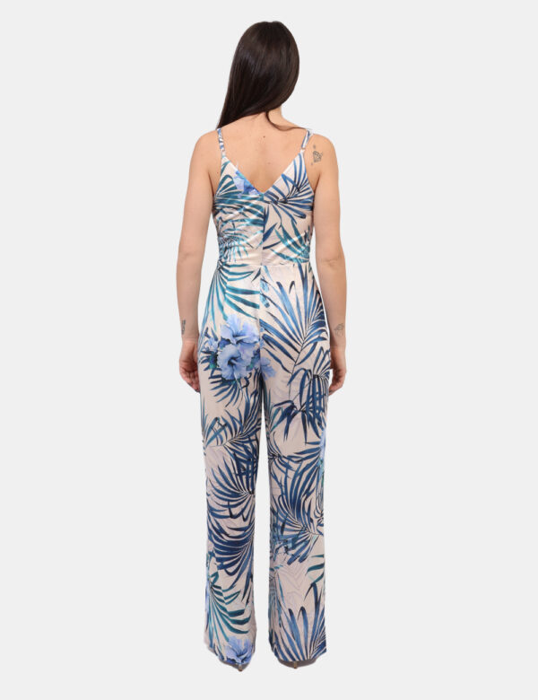 Tuta Guess Fantasia taglia S - L’articolo appartiene al campionario esclusivo di stagione: pezzo unico.Cod. art. W5GD72KBAC2
