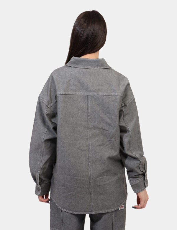 Giacca Camicia Guess Grigio taglia S - L’articolo appartiene al campionario esclusivo di stagione: pezzo unico.Cod. art. W5R