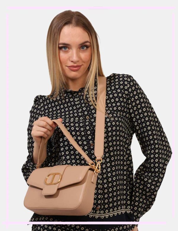 Borsa Twin Set Beige - L’articolo appartiene al campionario esclusivo di stagione: pezzo unico.Cod. art. 251TB7090 CZVi rico