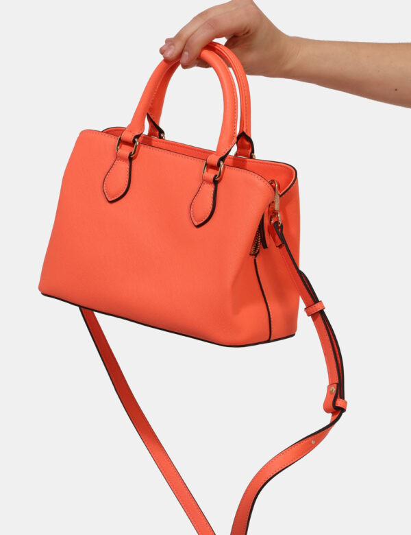 Borsa Twin Set Arancione - L’articolo appartiene al campionario esclusivo di stagione: pezzo unico.Cod. art. 251TB7271 CZVi