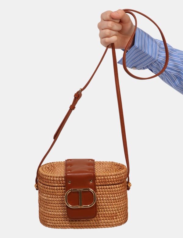 Borsa Twin Set Marrone - L’articolo appartiene al campionario esclusivo di stagione: pezzo unico.Cod. art. 251TD8150 CZVi ri