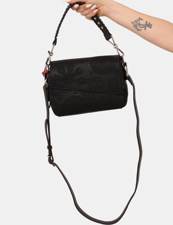 Borsa Desigual Nero - 0Cod. art. 25SAXP53 ozVi ricordiamo che tutti i nostri articoli sono originali.