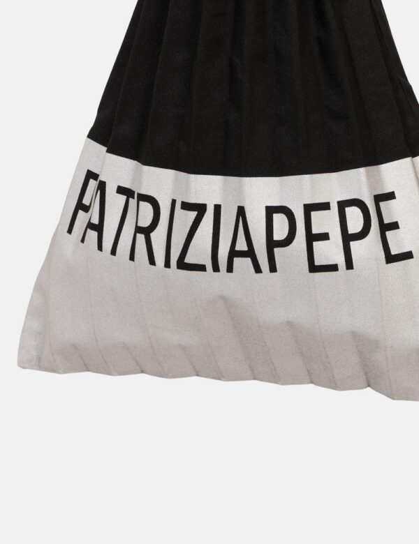 Borsa Patrizia Pepe Argento - Borsa shopper pieghettata in nero e argento con stampa logo brand. L'accessorio è maneggevole