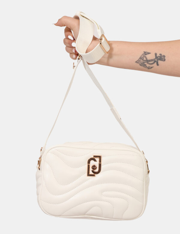 Borsa Liu-Jo Bianco - Cod. art. AA4183 E0036 NT SZVi ricordiamo che tutti i nostri articoli sono originali.