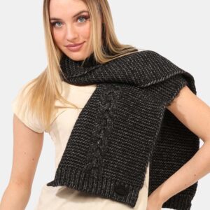 Sciarpa Guess Nero - Sciarpa in tessuto spesso nero e bianco. L'indossatura è pratica e maneggevole. La sciarpa è adatta per