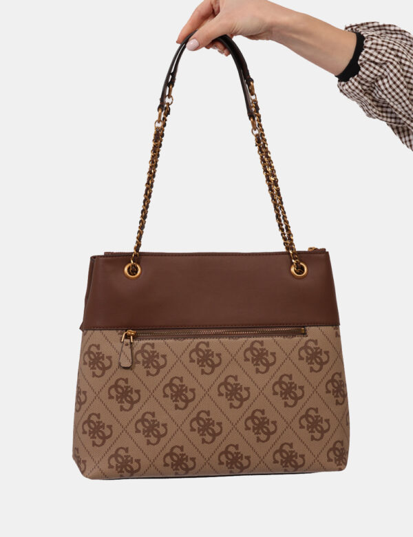 Borsa Guess Marrone - Borsa a spalla di grandi dimensioni in tessuto e cuoio marrone con logo brand. Interno capiente con do