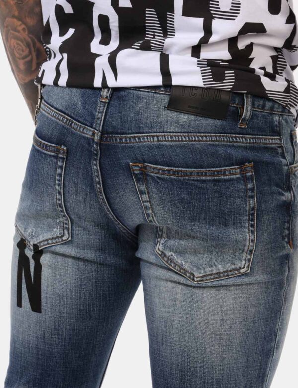 Jeans Icon Jeans taglia 46 - L’articolo appartiene al campionario esclusivo di stagione: pezzo unico.Cod. art. IUD010 MO CZV