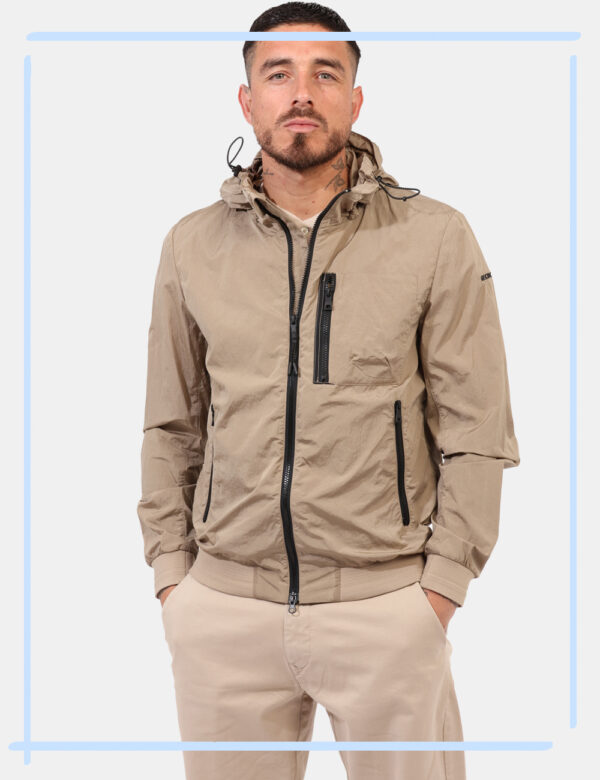 Giubbino Geox Beige taglia 50 - L’articolo appartiene al campionario esclusivo di stagione: pezzo unico.Cod. art. M5522MT321