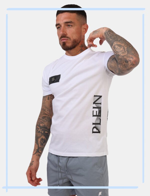 T-shirt Plein Sport Bianco taglia M - L’articolo appartiene al campionario esclusivo di stagione: pezzo unico.Cod. art. PS25