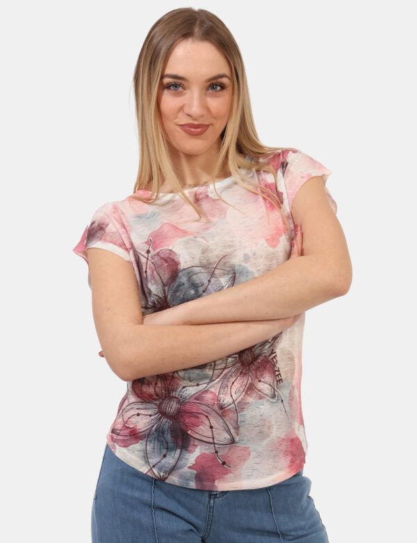 T-shirt Yes Zee Rosa - T-shirt leggera con stampa floreale tendente al rosa. La vestibilità è morbida e regolare. La t-shirt