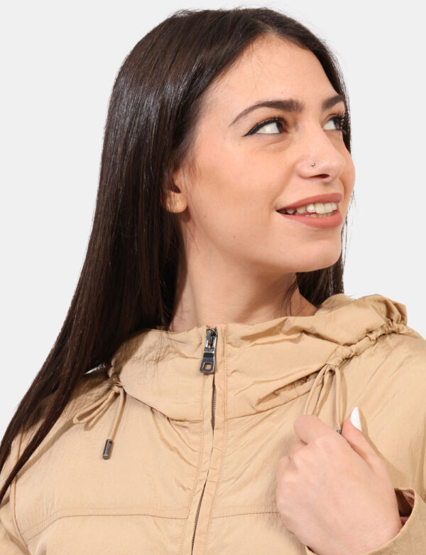 Giacca Geox Beige taglia 42 - L’articolo appartiene al campionario esclusivo di stagione: pezzo unico.Cod. art. W5522QT3210