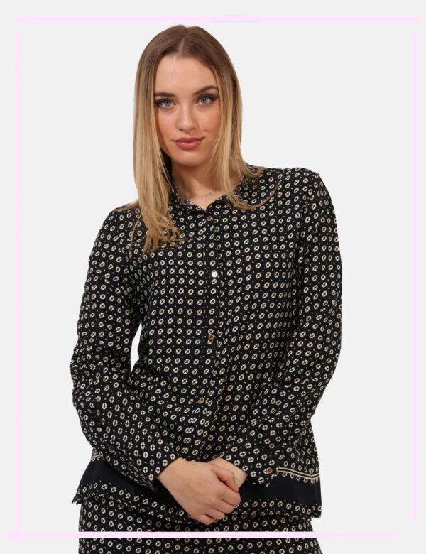 Blusa La Martina Nero taglia S - L’articolo appartiene al campionario esclusivo di stagione: pezzo unico.Cod. art. WAC002 TW