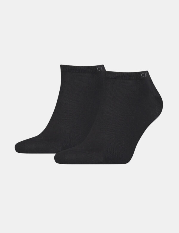 Pack 2 calze Calvin Klein Nero - Cod. art. 701218707 2P OZVi ricordiamo che tutti i nostri articoli sono originali.