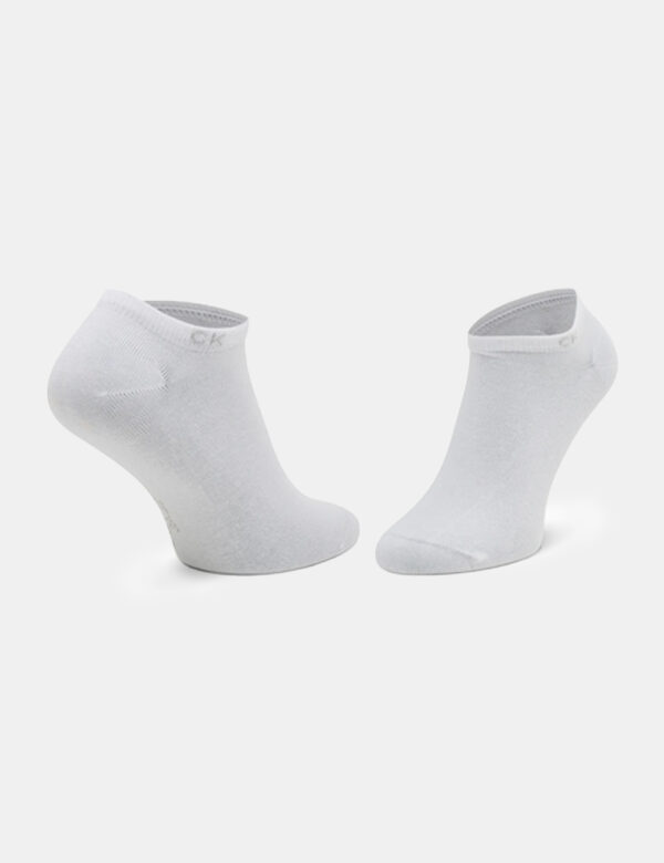 Pack 2 calze Calvin Klein Bianco - Cod. art. 701218772 2P OZVi ricordiamo che tutti i nostri articoli sono originali.