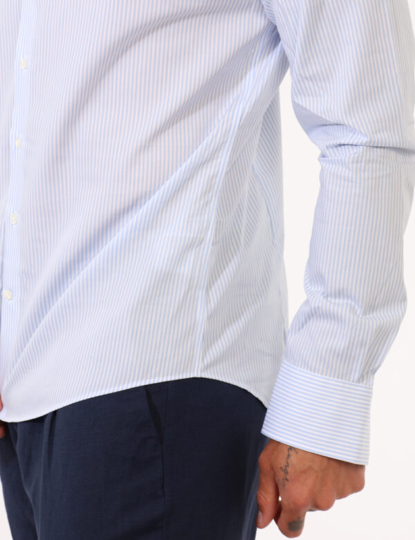 Camicia Zero Iron Plus Azzurro - Camicia casual, innovativa, no stiro e antimacchia, in fantasia rigata bianco e azzurro, co