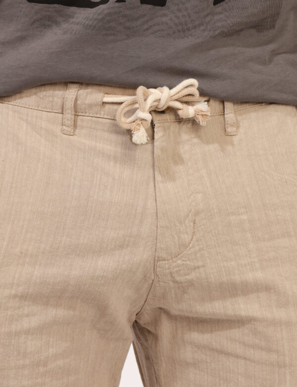 Pantaloni Concept83 Beige - Pantaloni casual, leggeri, in total beige con tasche a taglio trasversale sul fronte e tasche a