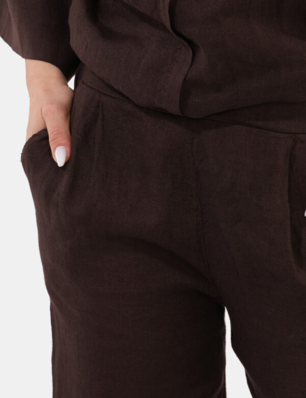 Pantaloni Rue De Clerie Marrone - Pantaloni in lino, larghi e leggeri, in total marrone e con tasche a taglio trasversale. L