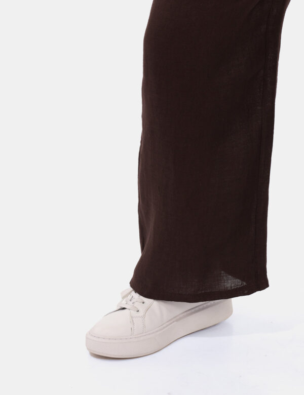 Pantaloni Rue De Clerie Marrone - Pantaloni in lino, larghi e leggeri, in total marrone e con tasche a taglio trasversale. L