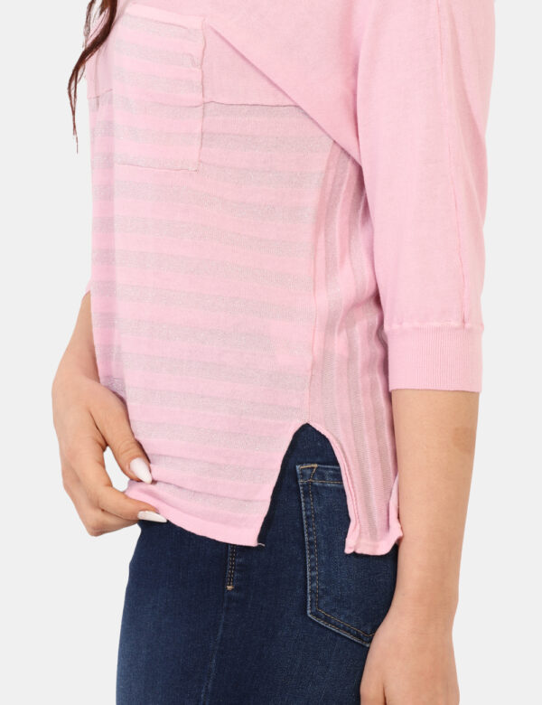 Maglia Sandro Ferrone Rosa - Maglia a maniche lunghe in total rosa con righe in filo lurex argentato. Presenta un taschino s