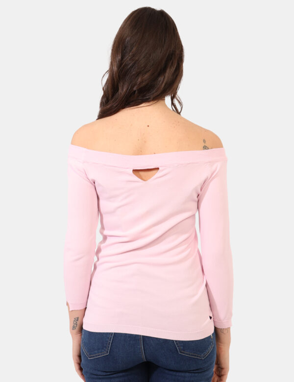 Maglia Sandro Ferrone Rosa - Maglione con scollo a barchetta in total rosa. La vestibilità è morbida e regolare. La maglia è