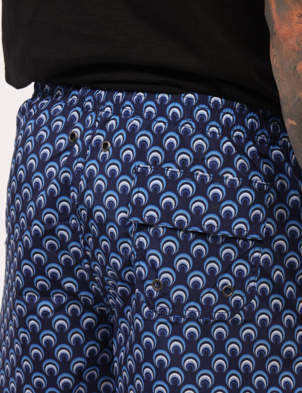 Costume Goha Blu - Costume modello boxer su base blu con stampa allover in tinta coordinata. Presenti tasche a taglio trasve