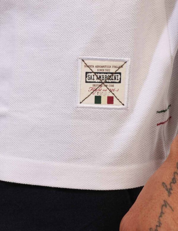 Polo Aeronautica Italiana Bianco - Polo classica in total bianco con patch logo brand e dettagli coordinati. La vestibilità