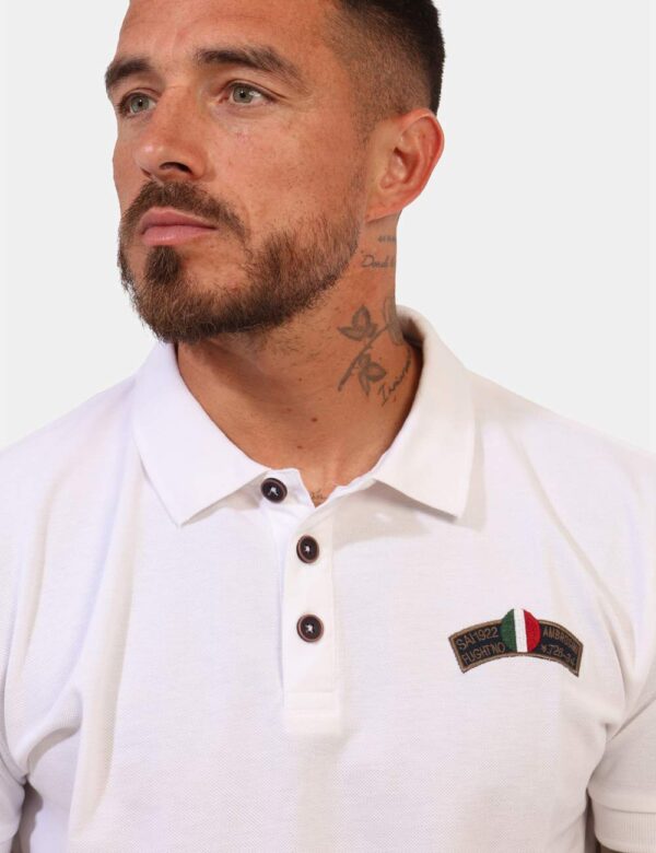 Polo Aeronautica Italiana Bianco - Polo classica in total bianco con patch logo brand e dettagli coordinati. La vestibilità