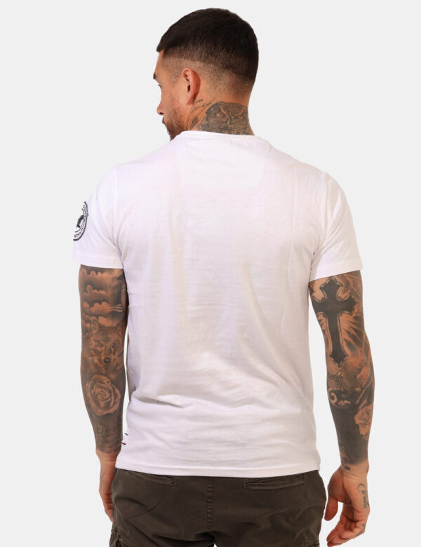 T-shirt Aeronautica Italiana Bianco - T-shirt classica su base bianca con doppio patch in tinta. La vestibilità è morbida e