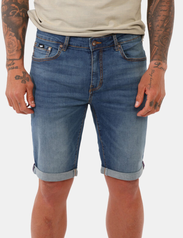 Bermuda jeans Gas Jeans - Bermuda in jeans, con tasche sagomate sul fornte e tasche a toppa sul retro. La vestibilità è morb