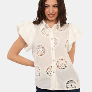 Camicia maniche corte Yes Zee Bianco - Camicia a maniche corte con volant, in total bianco con trama lavorata. La vestibilit