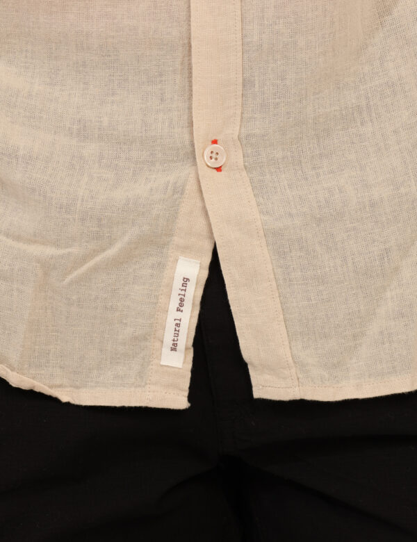 Camicia Yes Zee Beige - Camicia casual con colletto alla coreana ed in total beige. La vestibilità è morbida e pratica grazi