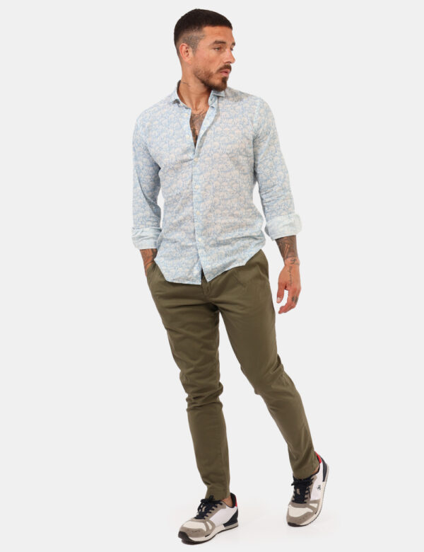 Pantaloni Prj22. Verde - Pantaloni in total verde militare con tasche a taglio trasversale sul fronte e tasche a fessura con