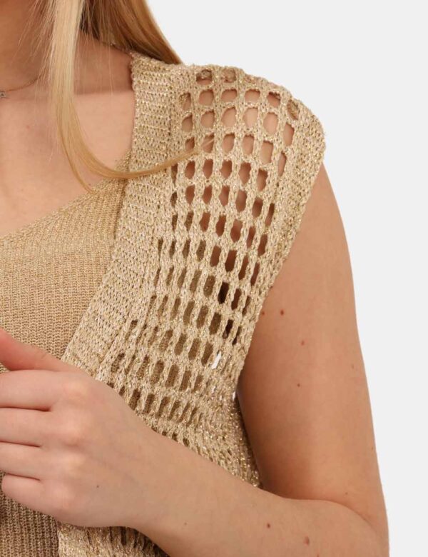 Gilet Rue De Clerie Beige - Gilet aperto, traforato in total beige con filo lurex. La vestibilità è morbida e pratica. Il gi