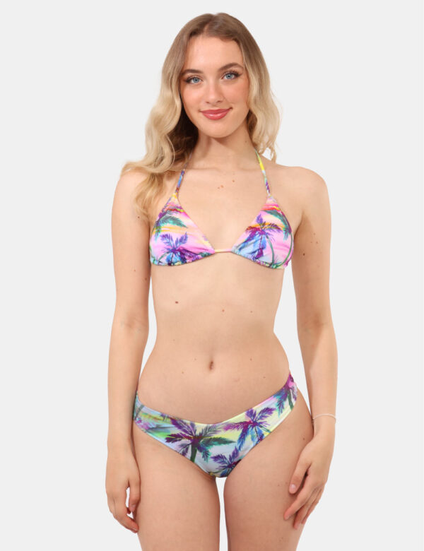 Bikini F**K Lilla - Bikini due pezzi con top a triangolo più laccetti, e slip modello brasiliana con elastico in girovita. L