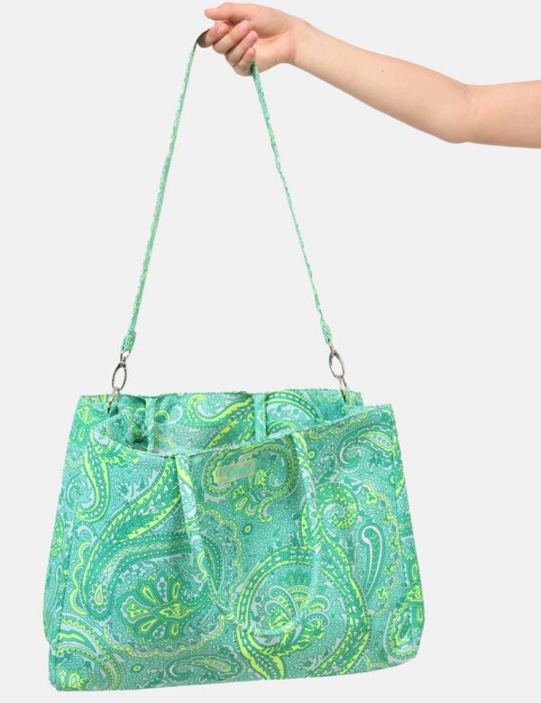 Borsa mare F**K Verde - Borsa mare di grandi dimensioni, su fantasia colorata tendente al verde e con chiusura a coulisse. L