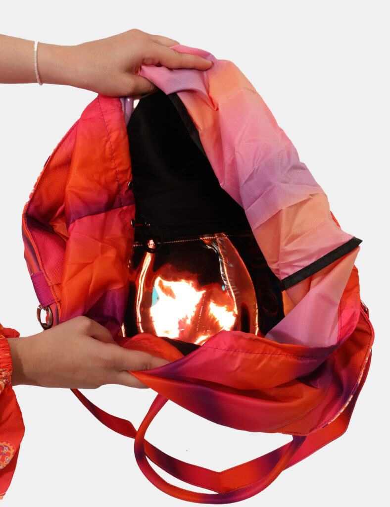 Borsa mare F**K Arancione - Borsa mare di grandi dimensioni, su fantasia colorata tendente all'arancione, con chiusura a cou