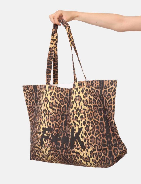 Borsa mare F**K Marrone - Borsa mare di grandi dimensioni, in total tessuto su fantasia animalier e senza chiusura. L'indoss