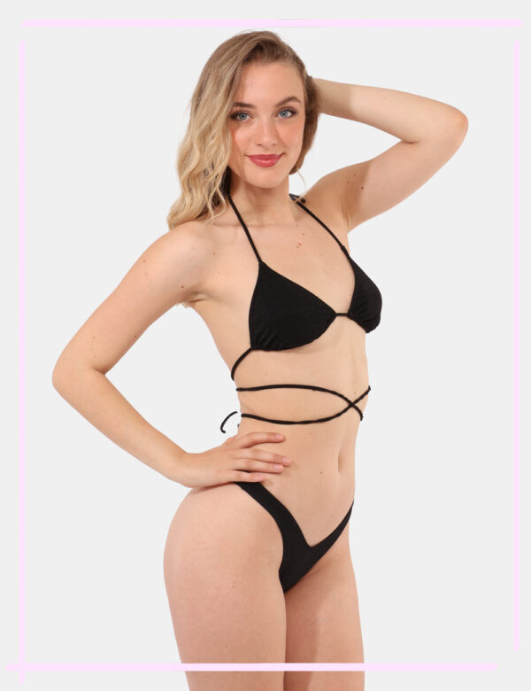 Bikini F**K Nero taglia S - L’articolo appartiene al campionario esclusivo di stagione: pezzo unico.Cod. art. FK25 1141BK C