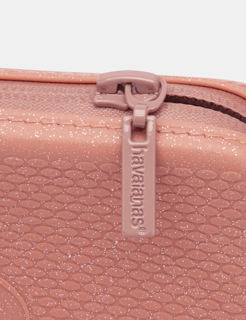 Pochette Havaianas Rosa - Cod. art. HAV MINI BAG PLUS GLITTER OZVi ricordiamo che tutti i nostri articoli sono originali.
