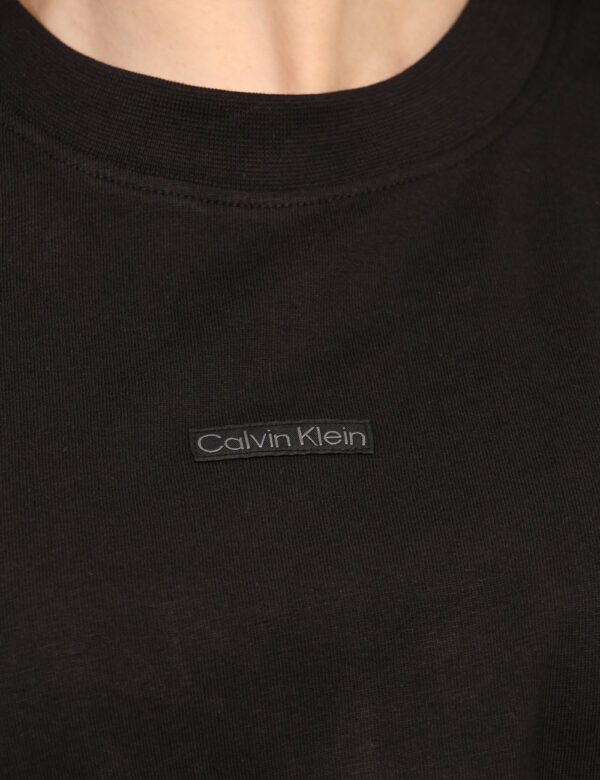 Vestito Calvin Klein Nero - Cod. art. J20J225289 OZVi ricordiamo che tutti i nostri articoli sono originali.