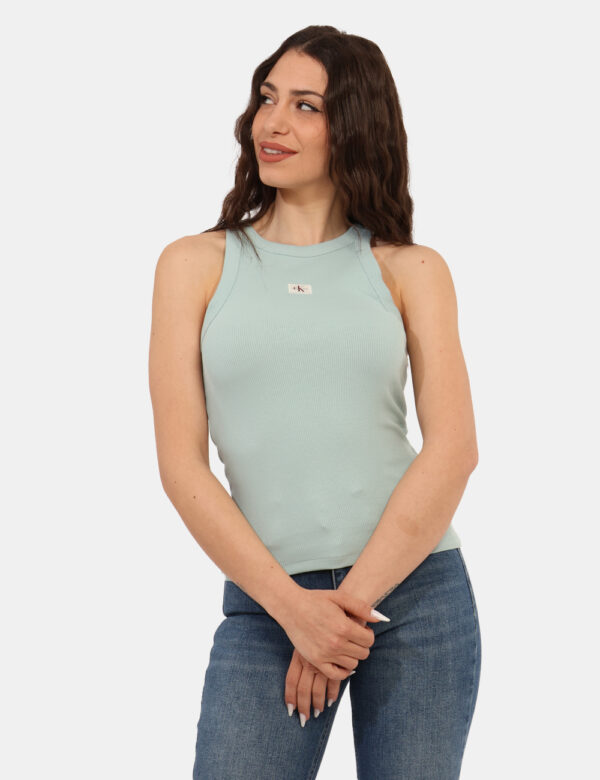 Top Calvin Klein Verde - Cod. art. J20J225302 OZVi ricordiamo che tutti i nostri articoli sono originali.