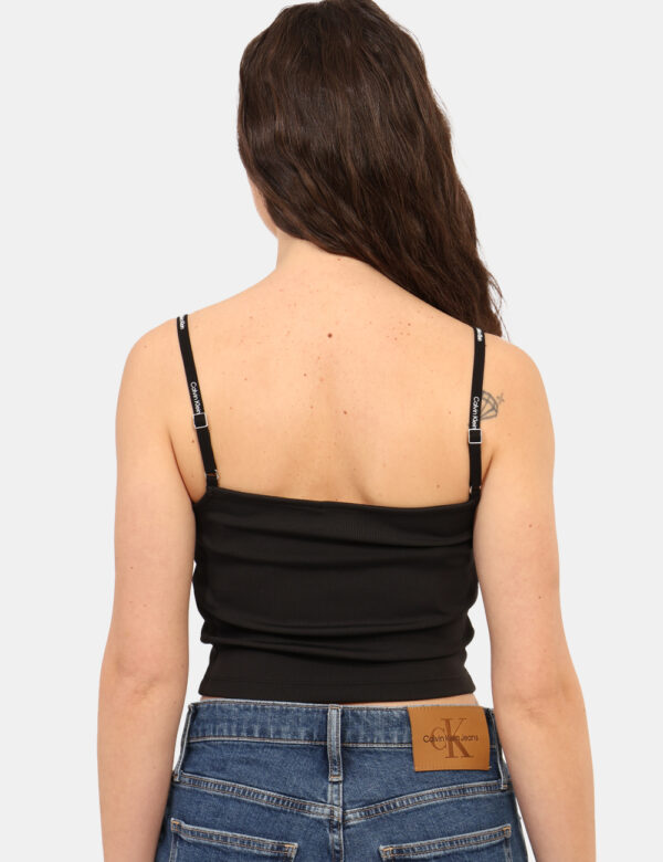 Top Calvin Klein Nero - Cod. art. J20J225312 OZVi ricordiamo che tutti i nostri articoli sono originali.